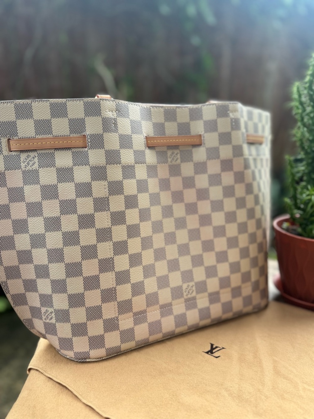 Louis Vuitton Damier Azur Girolata - Picture 2 of 10